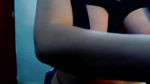 slimy_whore stream preview