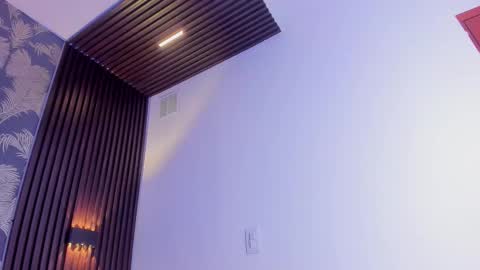 sofi_lassa stream preview