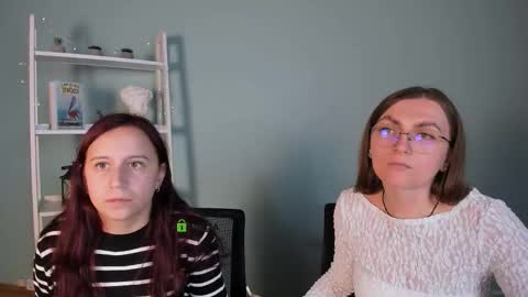 stella_red stream preview