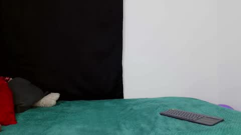 storm_doll stream preview