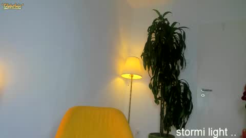 stormi_light stream preview