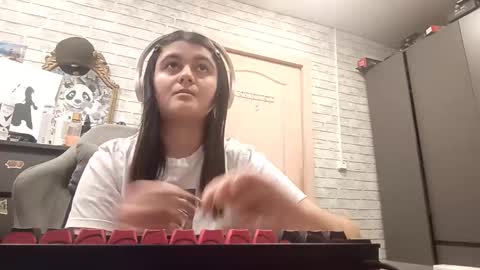 stormylukacs stream preview