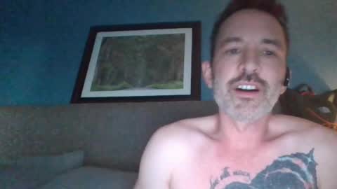 straighthungmarriedman live stream