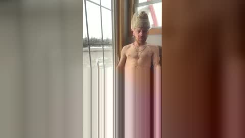 strokinbytheocean stream preview