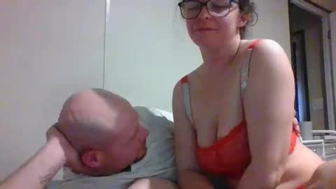 suckmytoenails stream preview