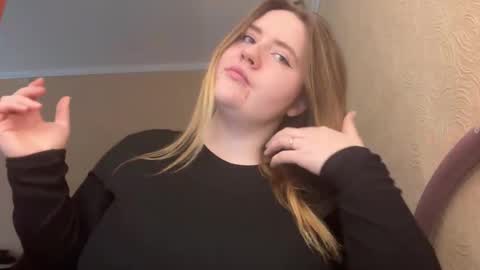 sunnygirlua11111 stream preview