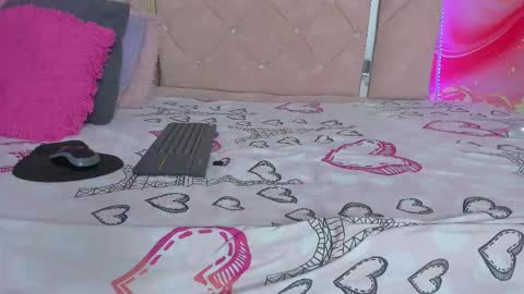 sweet__luna__ stream preview