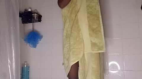 sweetnlow21 stream preview