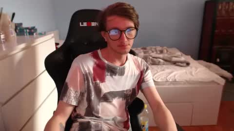 swetieechaarm stream preview