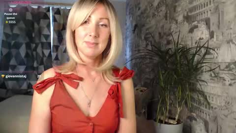 sylviathemodel live stream