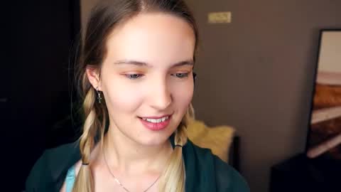 tashinapetitto live stream