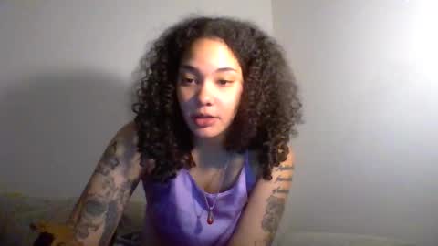 tastylolaa stream preview