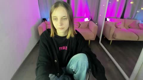 taya_grey stream preview