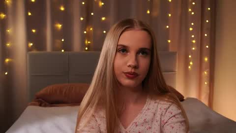 tayelin stream preview