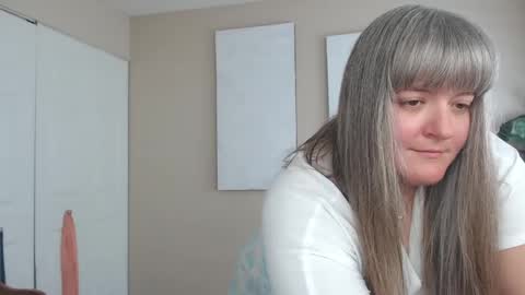 teases stream preview