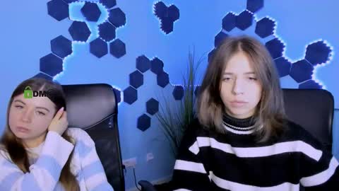 tender_louise stream preview