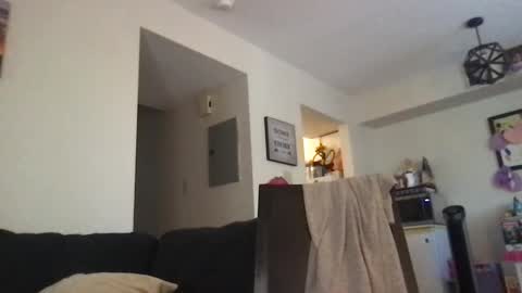 thedevinemilf stream preview