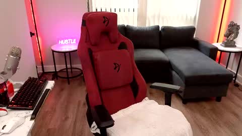 theeestallion33 stream preview