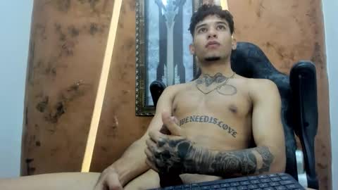 theskinny8inch_ stream preview