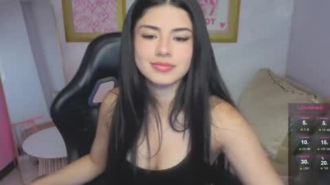 tiny_lau_v stream preview