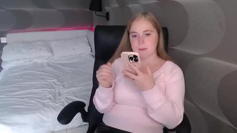 tori_blond live stream