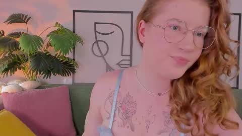 tori_the_witch stream preview