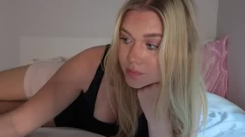 urfavcollegegirl stream preview