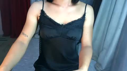 urmika_slutmore live stream