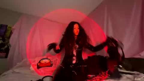 ursillydolly stream preview