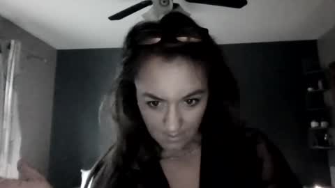 use_me_mn stream preview