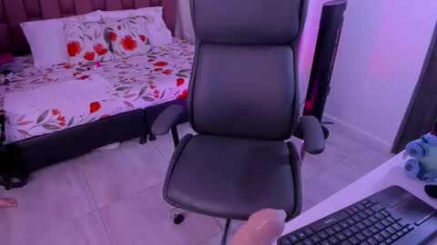 victoriaa_doll stream preview