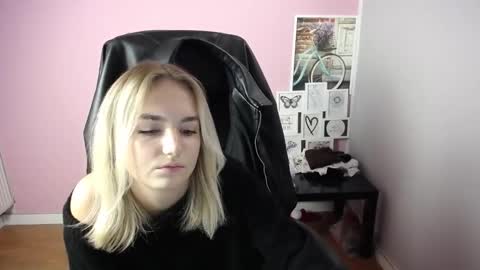 viktoria_lovely stream preview