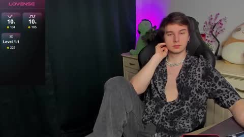 vincent__strong stream preview