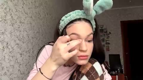 viviennebuiles live stream