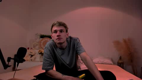 volan_starts live stream