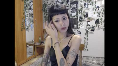wavy_nights live stream
