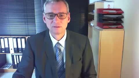 wetsuitedman stream preview