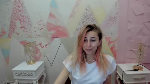 white__angel_ stream preview