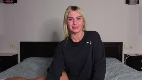 whiteflower_x0 stream preview