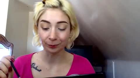 xx_lovelymyia stream preview