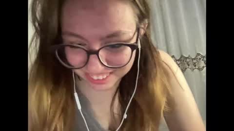 y0urwetmuse stream preview