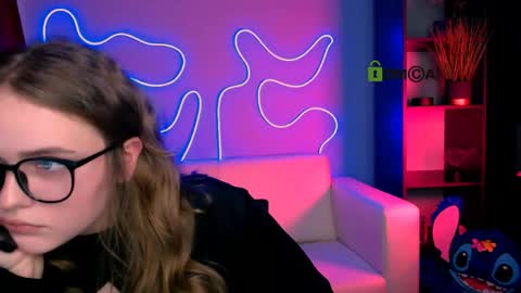 ylia_fress stream preview