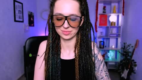 yours_sunny stream preview