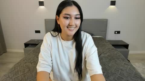 yunamini live stream