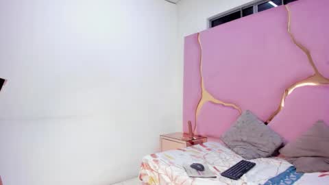zoe_king19 stream preview
