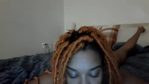 zoravoyce live stream